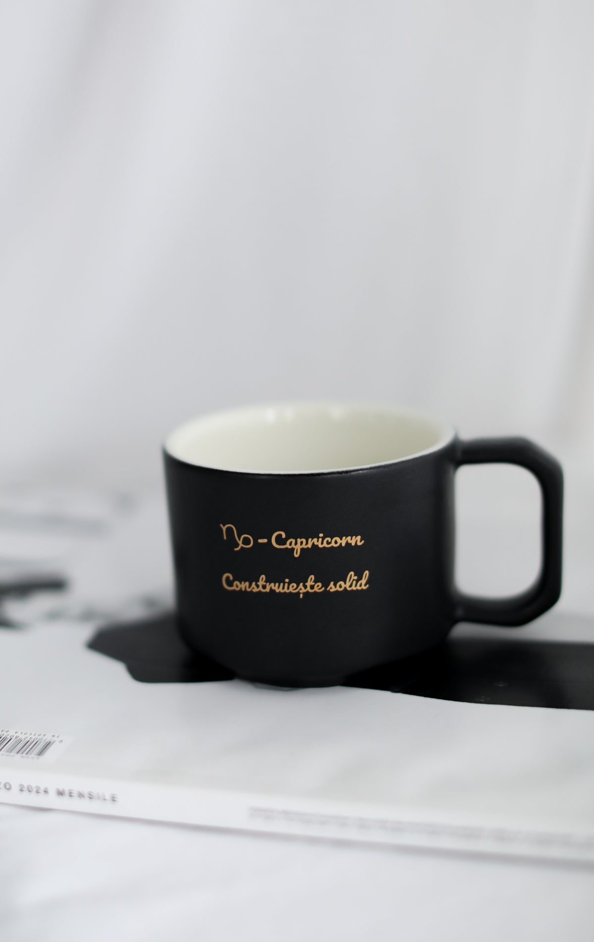 Ceasca zodiac CAPRICORN negru