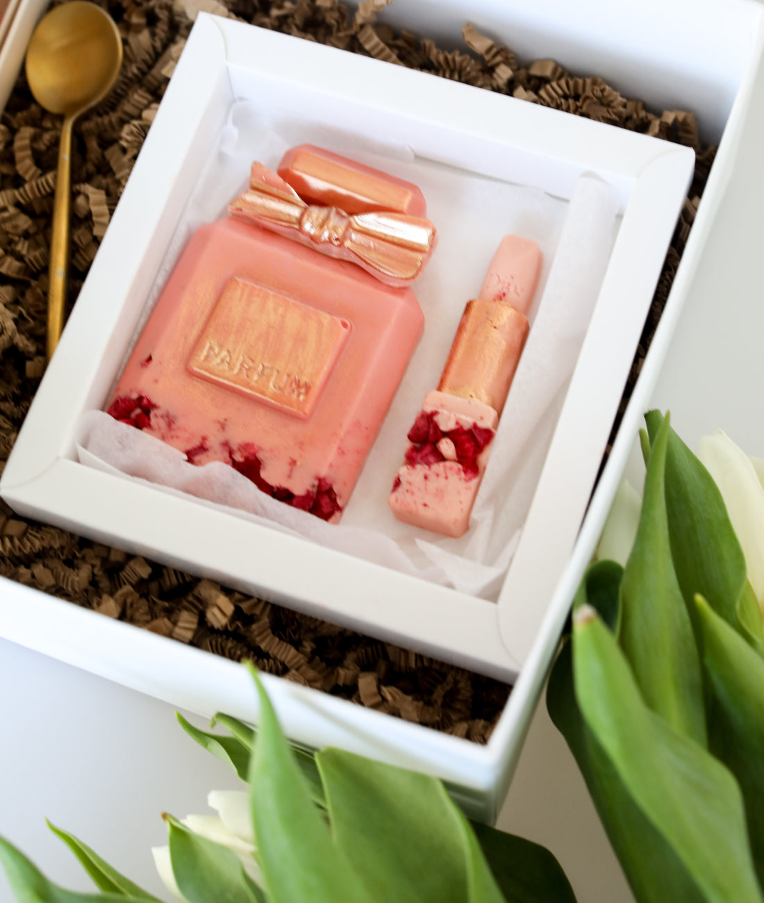 Set parfum si ruj ciocolata