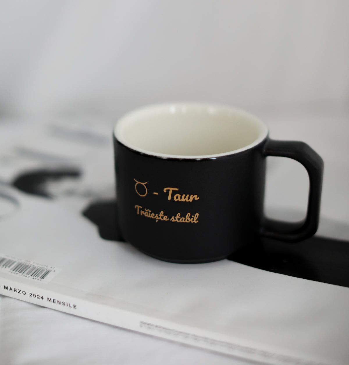 Ceasca zodiac TAUR negru