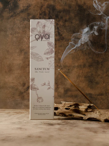 Betisoare parfumate cu lemn de santal cremos si rasina aurie